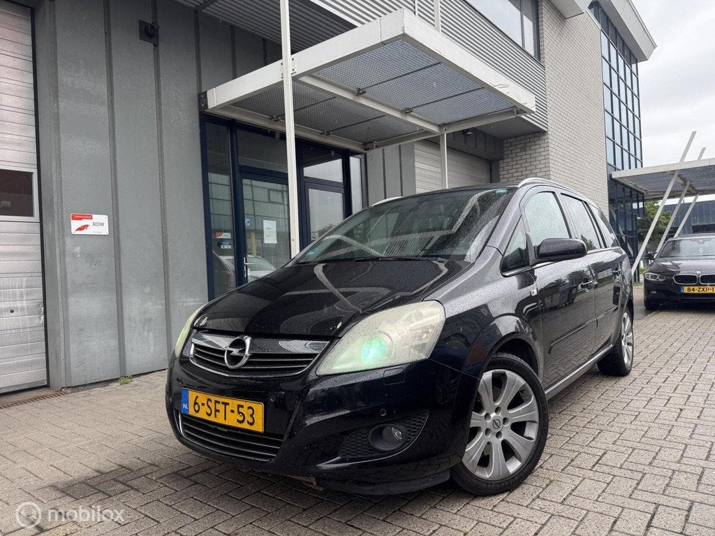 Opel Zafira 2.2 Cosmo Xenon 7 zitplaaatsen Leer Nieuwe APK, Auto's, Voorwielaandrijving, Gebruikt, 4 cilinders, 150 pk