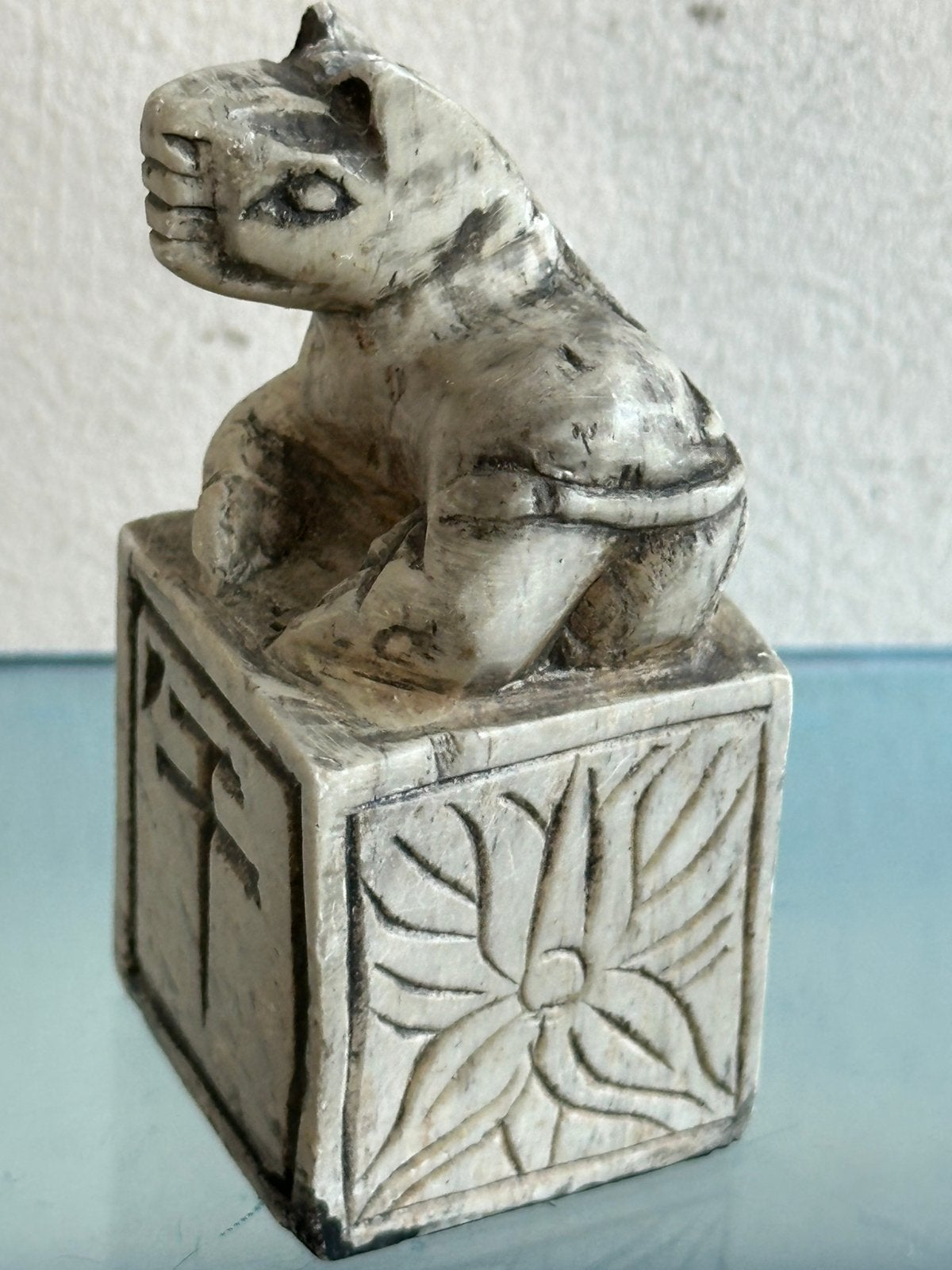 Chinees zodiak beeldje Paard 6 cm H, Ophalen of Verzenden, Gebruikt, Dier
