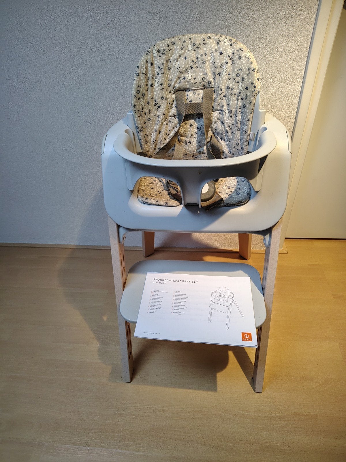 Complete Stokke Steps set, grijs met hout, met accessoires!, Ophalen, Gebruikt, Meegroeistoel, Afneembaar eetblad