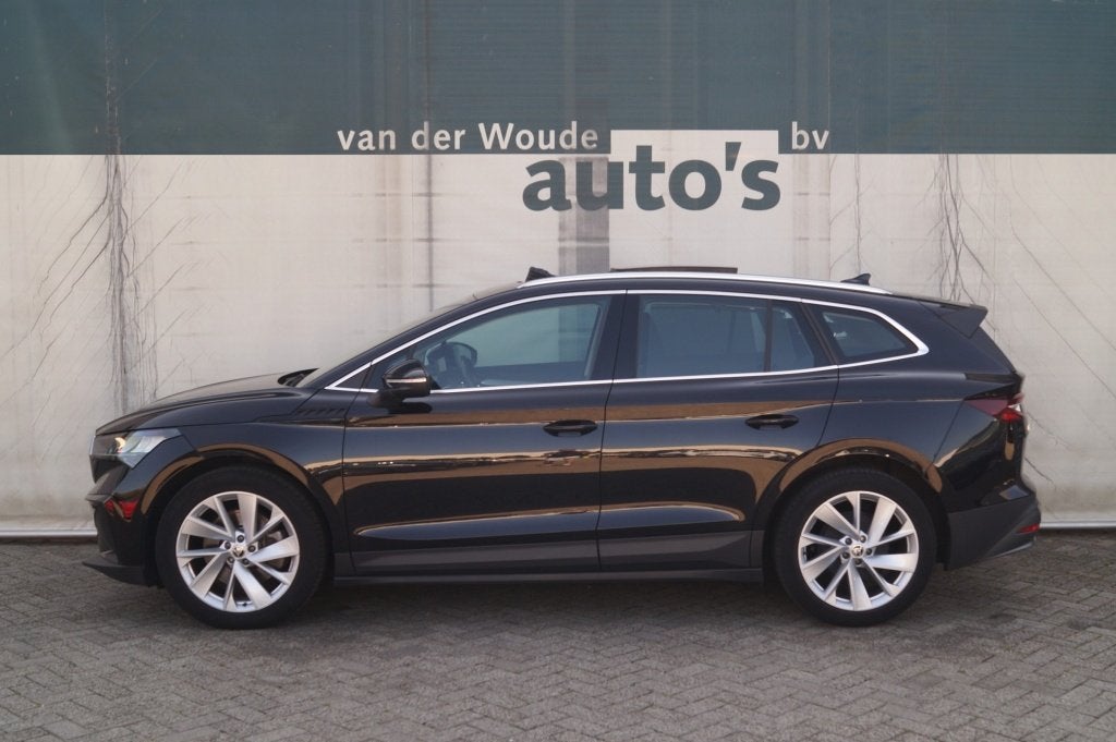 Skoda Enyaq iV 80 204pk 77kWh -SOH91%-PANO-TREKHAAK-ECC-PDC-, Auto's, Skoda, Gebruikt, Leder en Stof, Zwart, 420 min