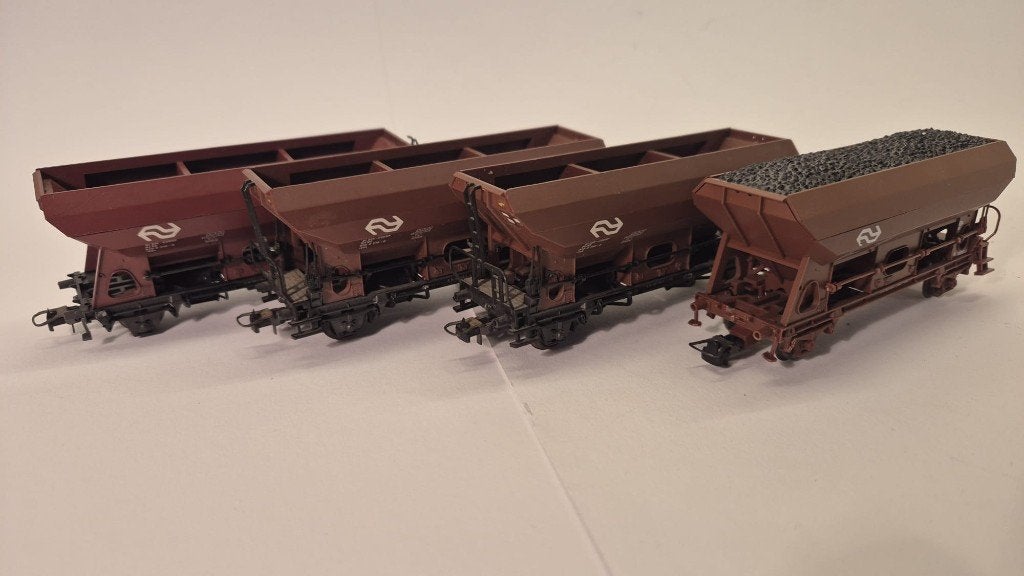 4 Roco NS stortwagons H0, Gebruikt, Gelijkstroom, Wagon, Ophalen of Verzenden
