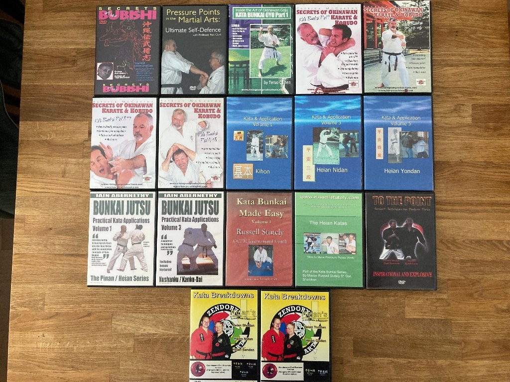 17 DVD's Karate Kata Bunkai, Engels, Alle leeftijden, Ophalen of Verzenden, Zo goed als nieuw