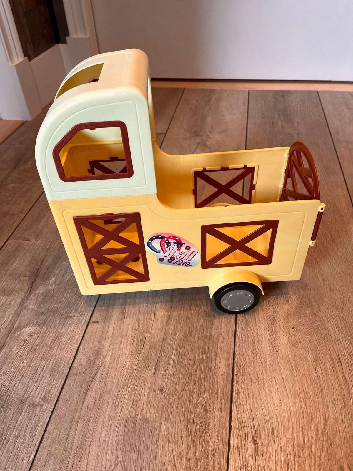 Steffi Love Paardentrailer, Kinderen en Baby's, Speelgoed | Speelgoedvoertuigen, Gebruikt, Ophalen