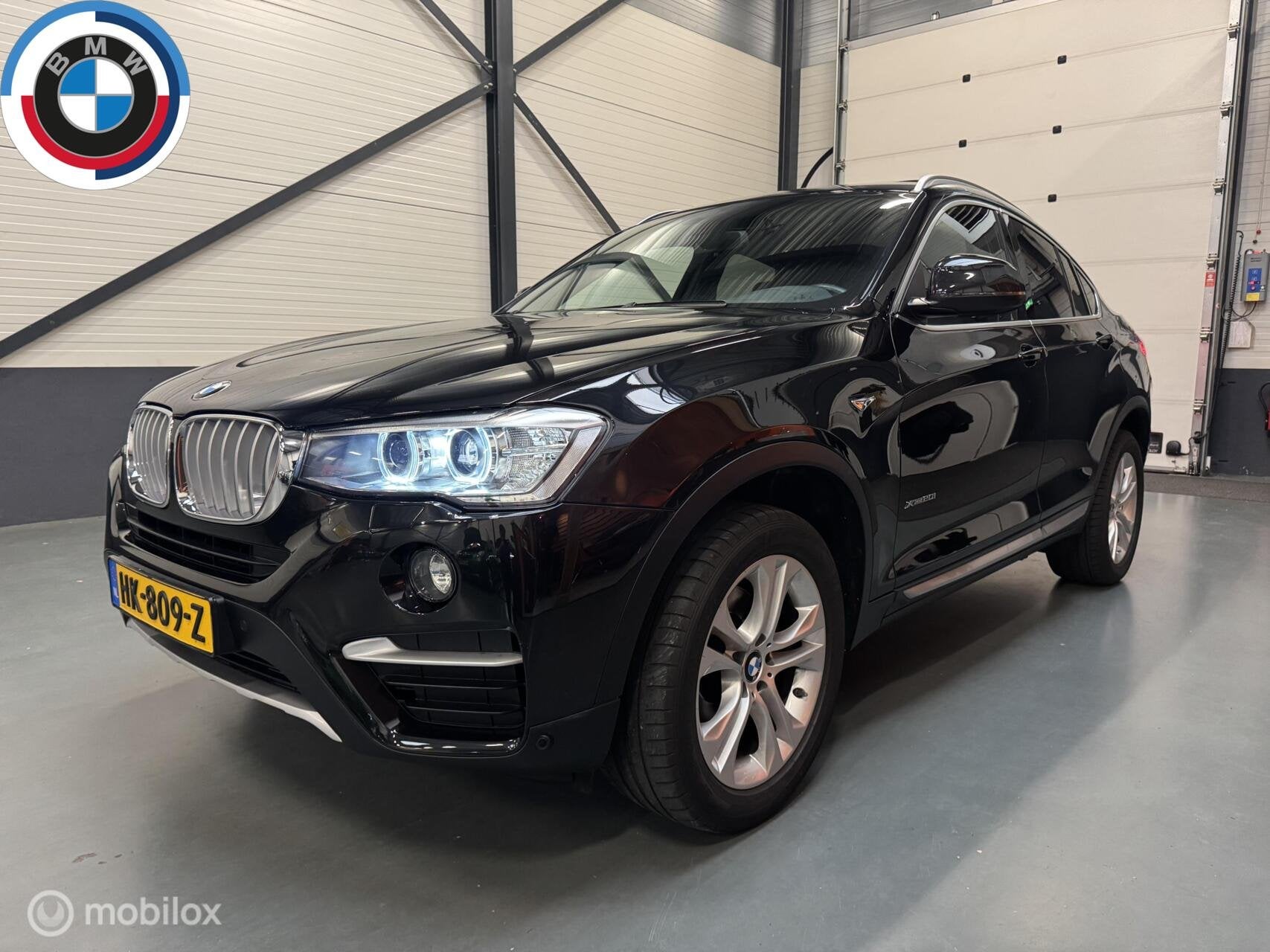 BMW X4 xDrive20i High Executive Leer|Schuifdak|NL-Auto!, Auto's, Automaat, Dealer onderhouden, 4 cilinders, 2000 kg