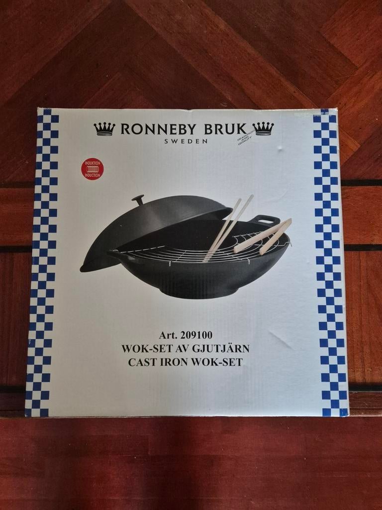 Spring Wok Gietijzer met Deksel 36 cm, 4,0L - Ronneby Bruk, Nieuw, Ophalen of Verzenden, Wok, Gietijzer