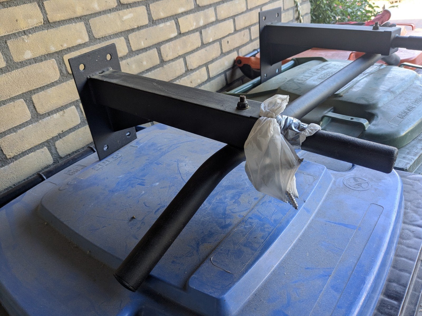 Stevige muur pull-up stang voor thuisgym, Ophalen of Verzenden, Zo goed als nieuw, Armen, Oprekstang