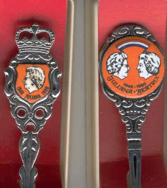 set theelepeltjes uit 1980, troonwisseling Juliana / Beatrix, Verzamelen, Koninklijk Huis en Royalty, Ophalen of Verzenden, Nieuw