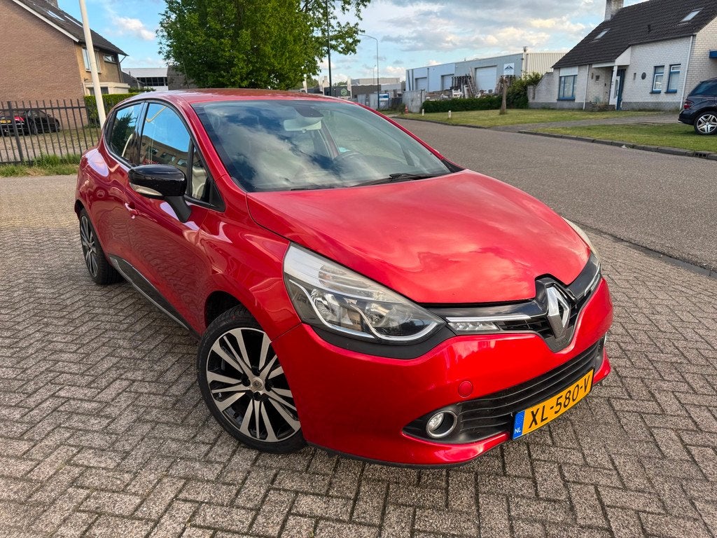 Renault Clio 0.9 TCe Dynamique Pdc,Navigatie, Led, Voorwielaandrijving, 540 kg, Handgeschakeld, Geïmporteerd