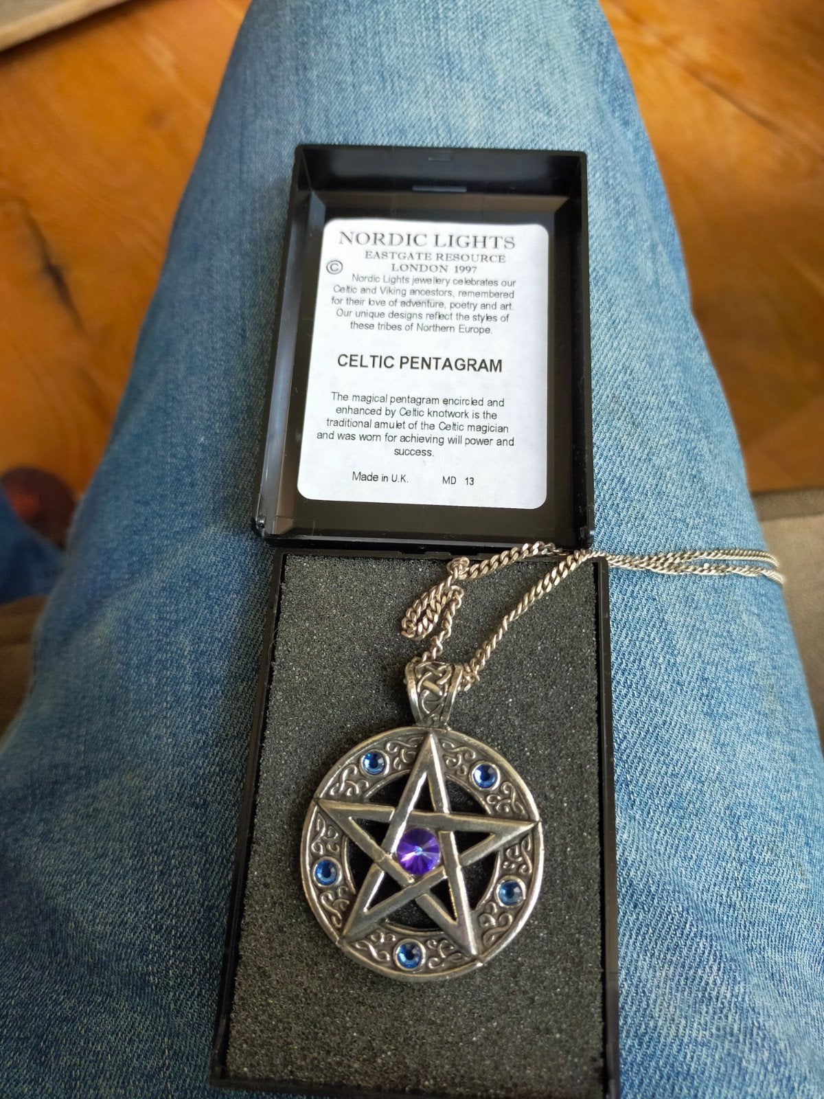 Nordic Lights Keltisch Pentagram Hanger met Ketting, Ophalen of Verzenden, Zo goed als nieuw, Met kristal, Zilver
