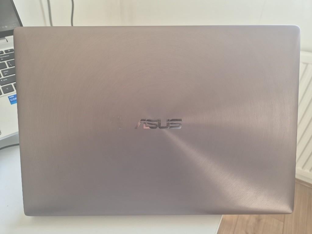 ASUS ZenBook UX303U Ultrabook – 13.3”– 8GB, Gebruikt, Qwerty, 8 GB, 13 inch