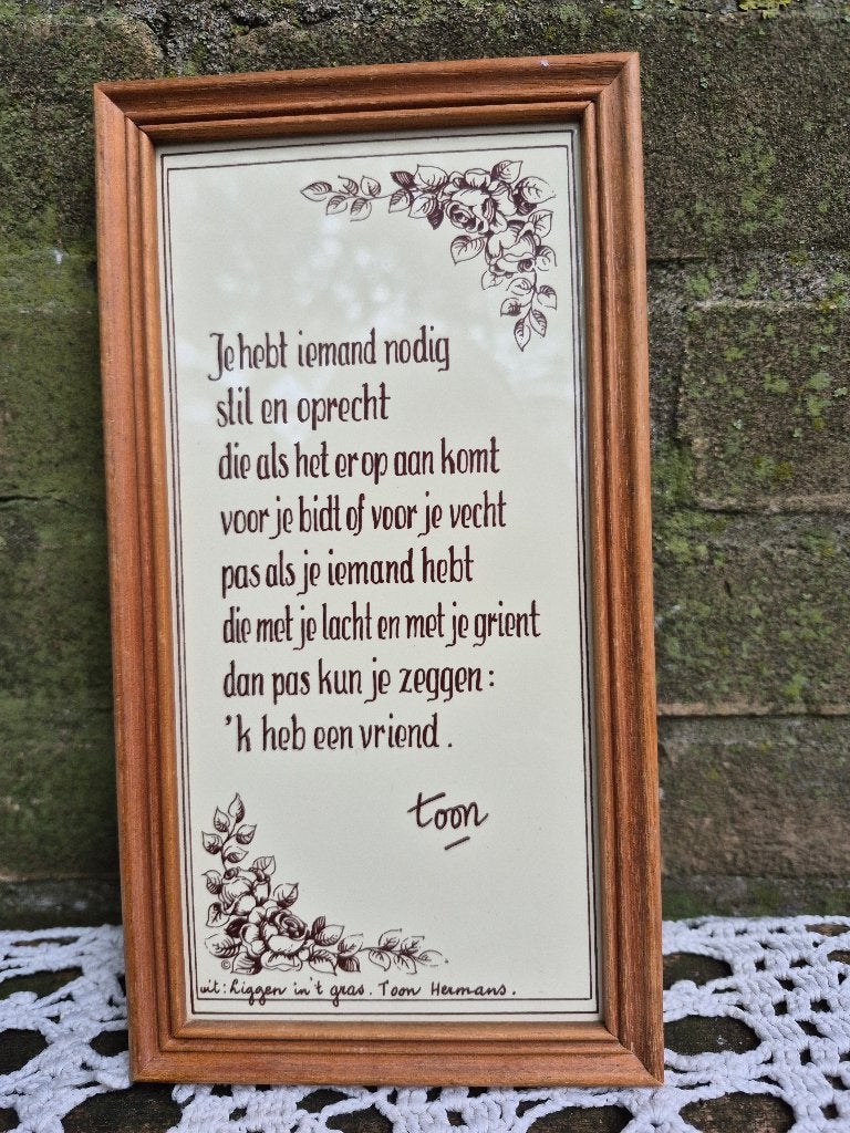 Vintage Tekstbord Toon Hermans - 'k heb een vriend, Huis en Inrichting, Tekstbord, Gebruikt, Ophalen of Verzenden, 12 cm