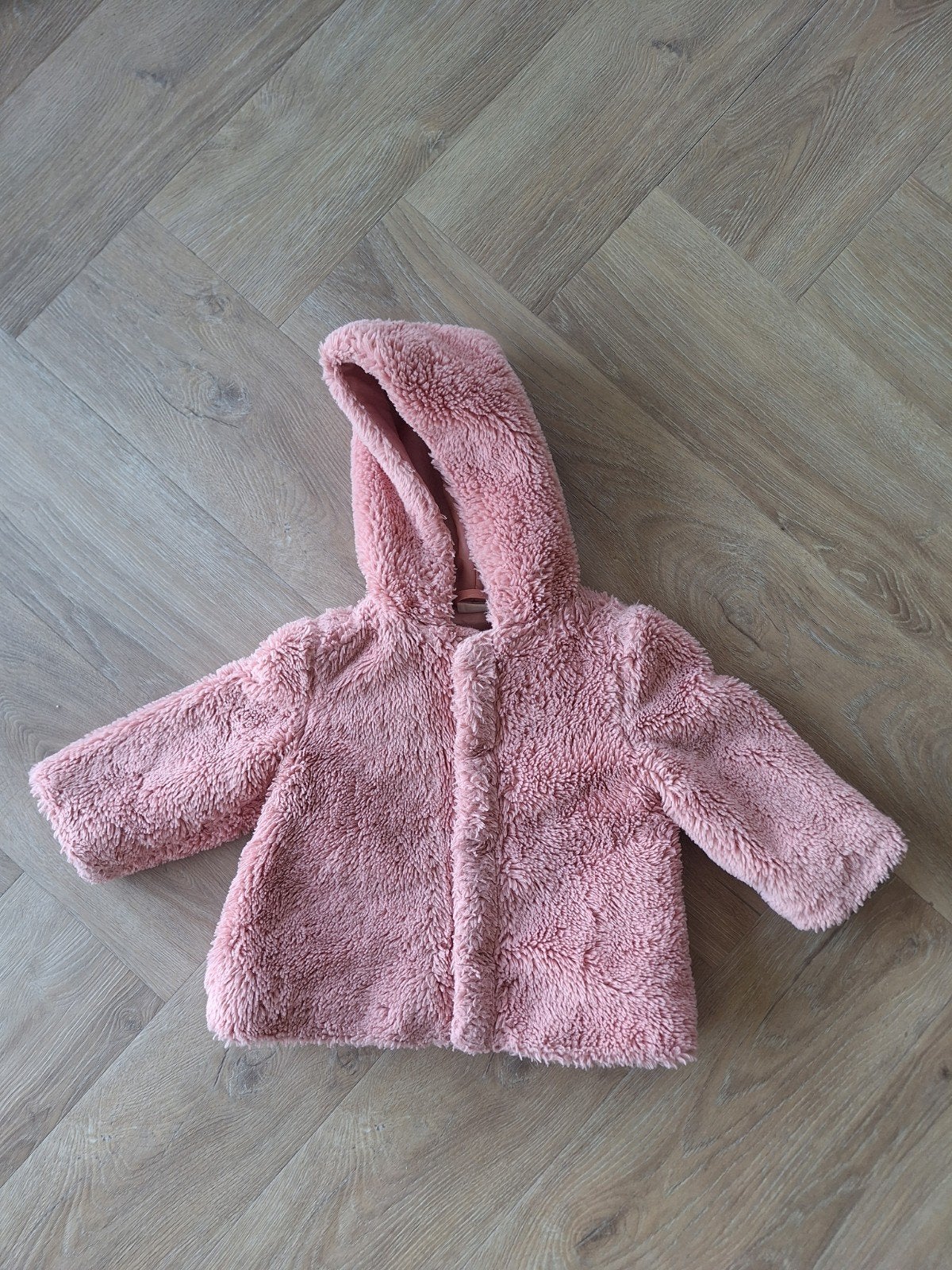 Roze teddy jasje met capuchon - HEMA mt 80, Ophalen, Meisje, Zo goed als nieuw, HEMA
