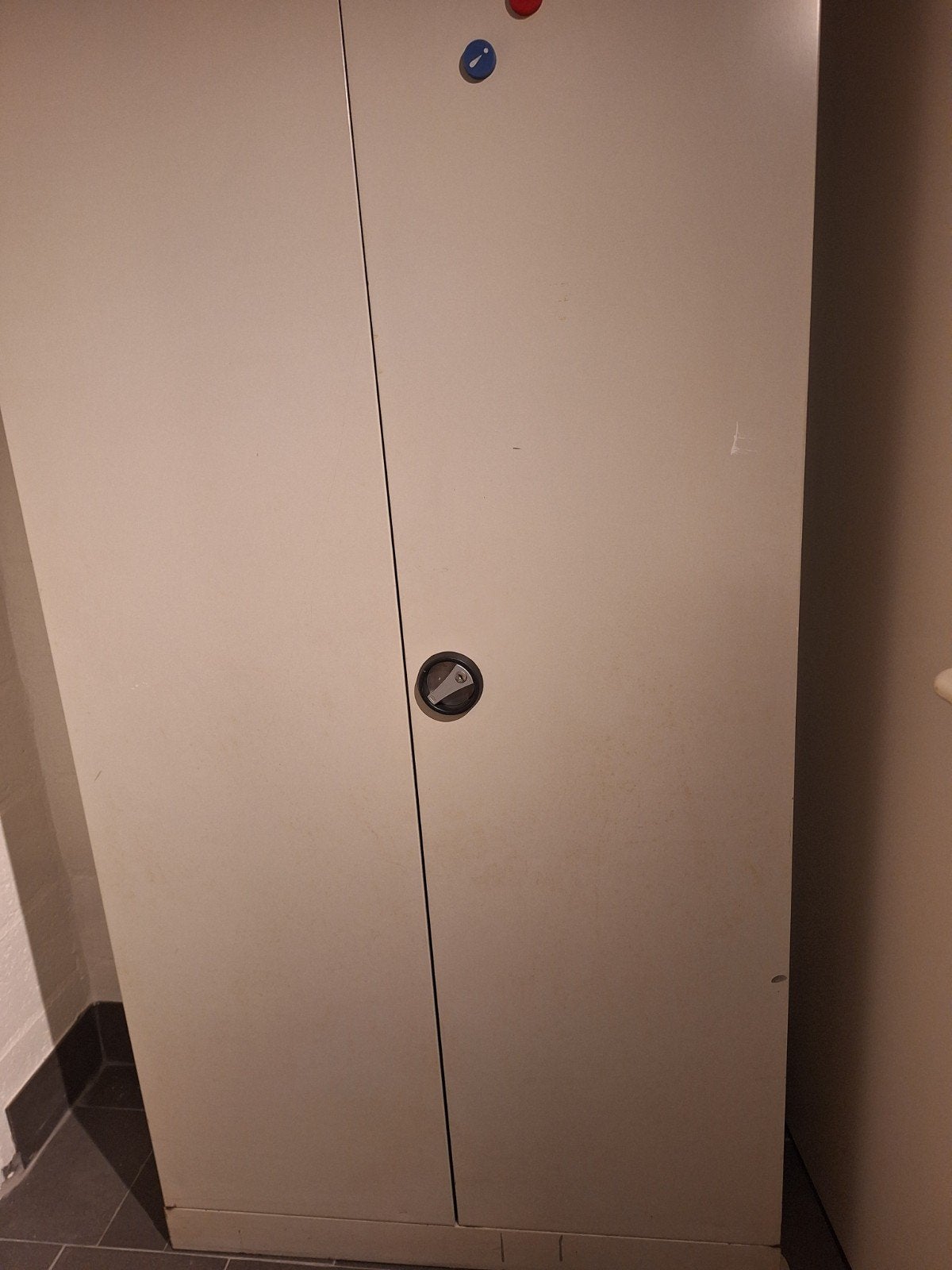 archief kast, Huis en Inrichting, Kasten | Roldeurkasten en Archiefkasten, Ophalen, Overige materialen, Minder dan 50 cm, Zo goed als nieuw