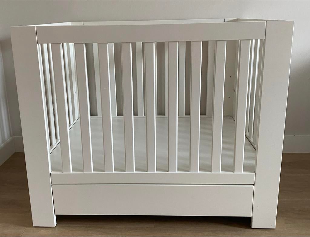 Kidsmill Alaska Box Met Lade Wit in hoogte verstelbaar, Kinderen en Baby's, Boxen, Ophalen, Gebruikt, In hoogte verstelbaar