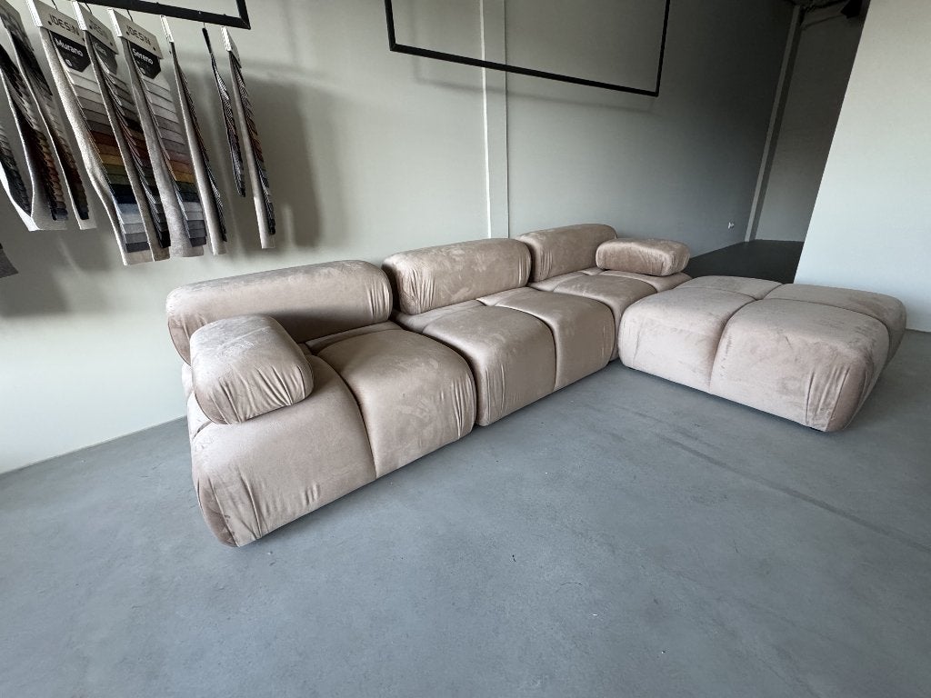 Lokua bank - modulair design, showroommodel, 250 tot 300 cm, Contact@flowcraft.nl, Ophalen of Verzenden, Zo goed als nieuw