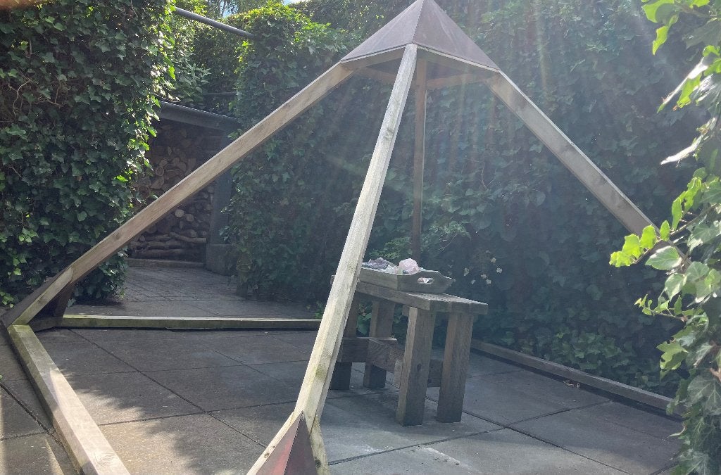Houten Buiten Piramide - 2,5 x 2,5 meter, Ophalen, Gebruikt, Overige typen
