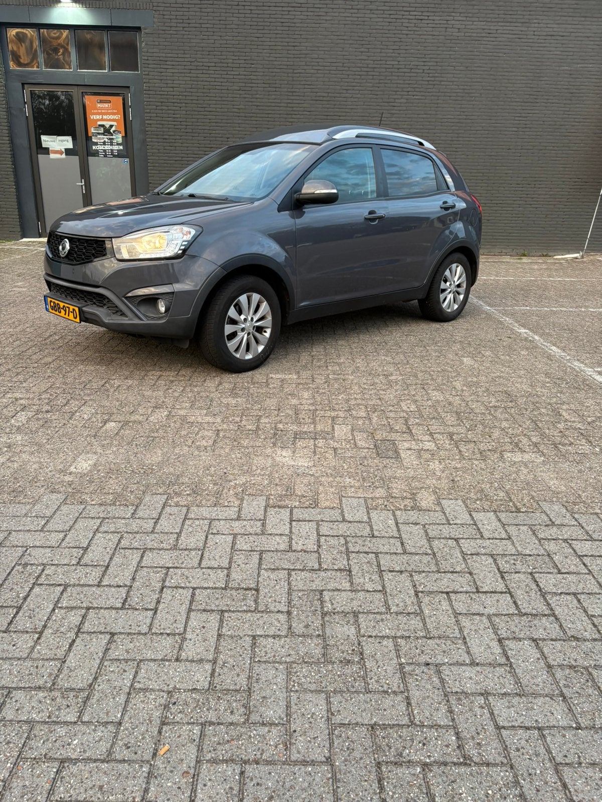 SsangYong Korando 2.2 Diesel 2016– Geel Kenteken – 2000 kg, Auto's, Dealer onderhouden, 4 cilinders, Origineel Nederlands, 19 km/l