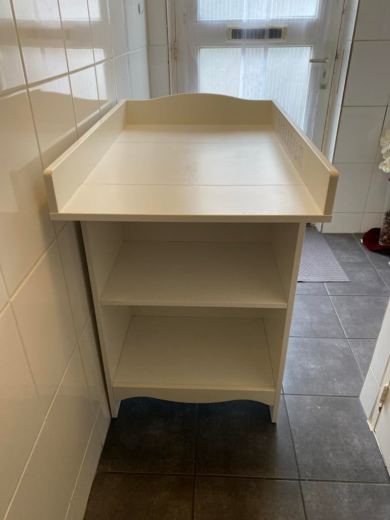 Ikea Commode met 2 planken - Wit, Ophalen of Verzenden, Zo goed als nieuw
