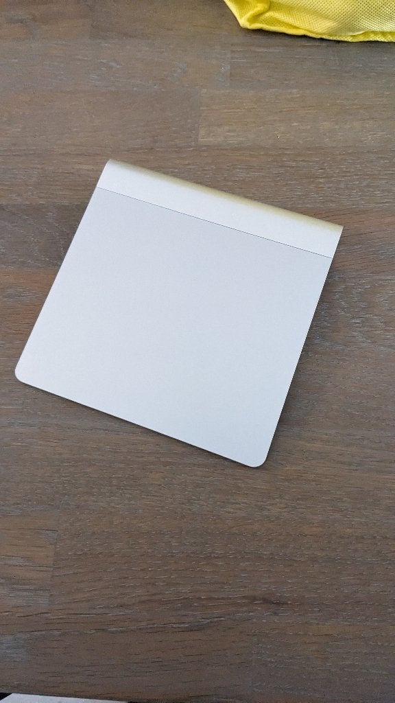 Apple Magic Trackpad A1339 - Draadloos Touchpad, Ophalen of Verzenden, Zo goed als nieuw, Draadloos, Apple