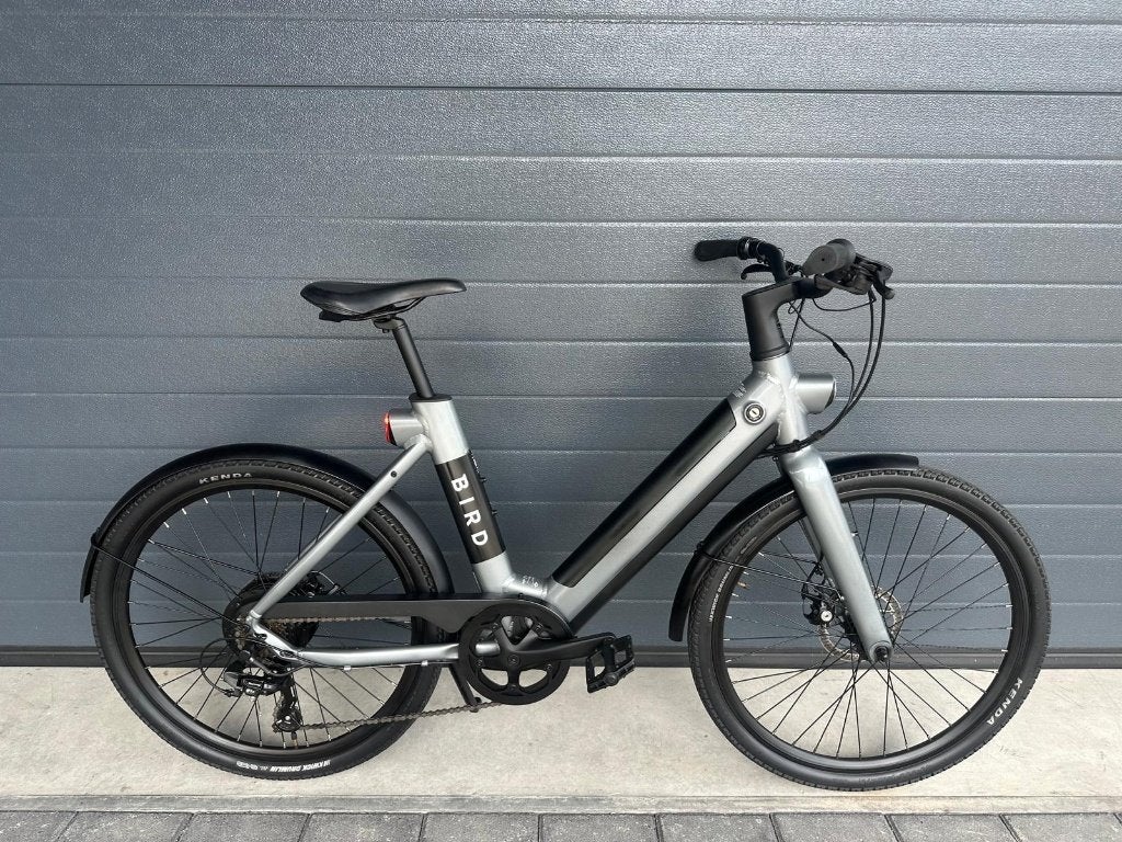 Bird e-bike city model - 500 km op de teller, Fietsen en Brommers, Elektrische fietsen, Overige merken, Ophalen of Verzenden, Zo goed als nieuw