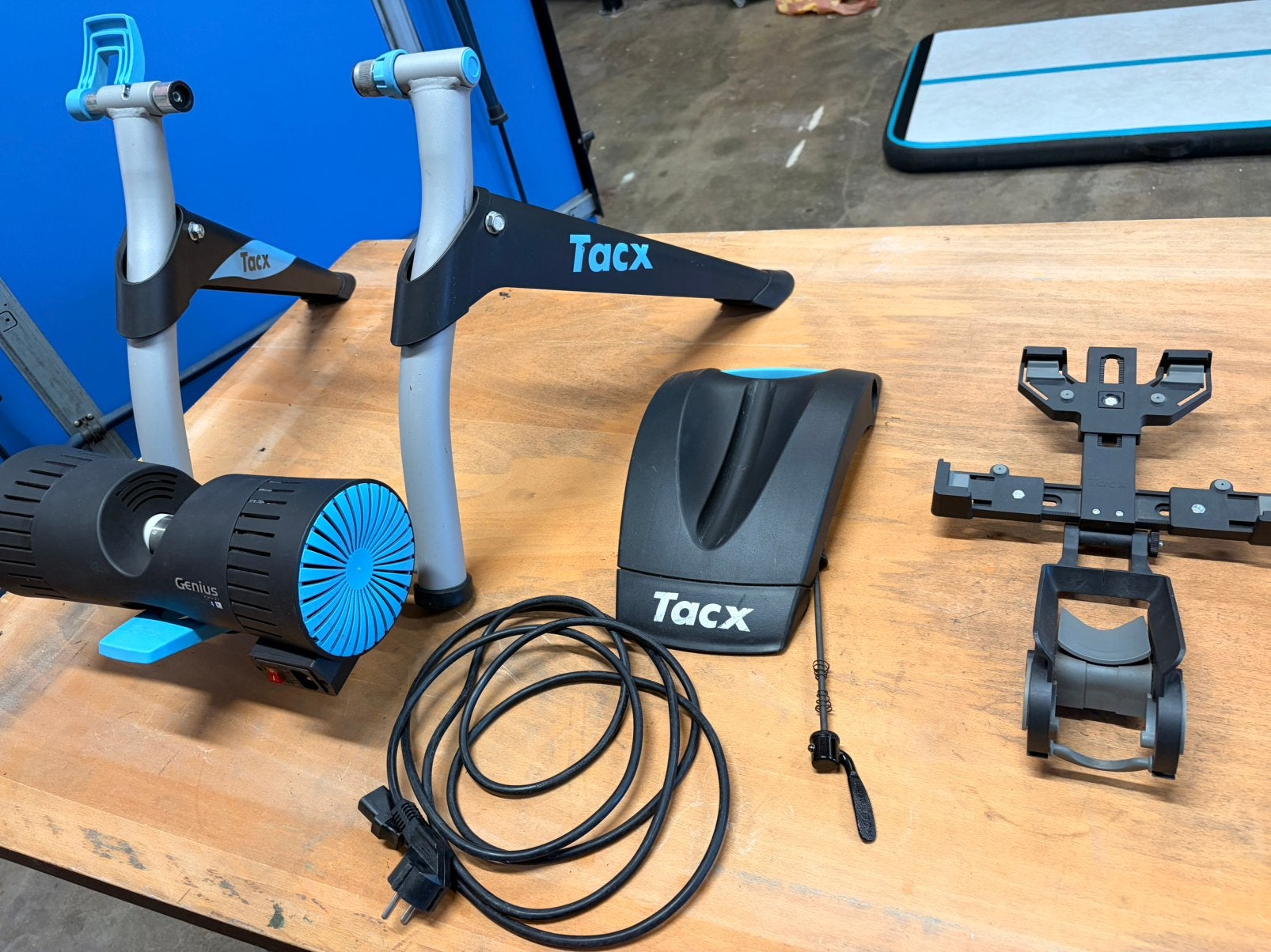 Tacx Genius smart met accessoires, Ophalen, Gebruikt, Overige typen