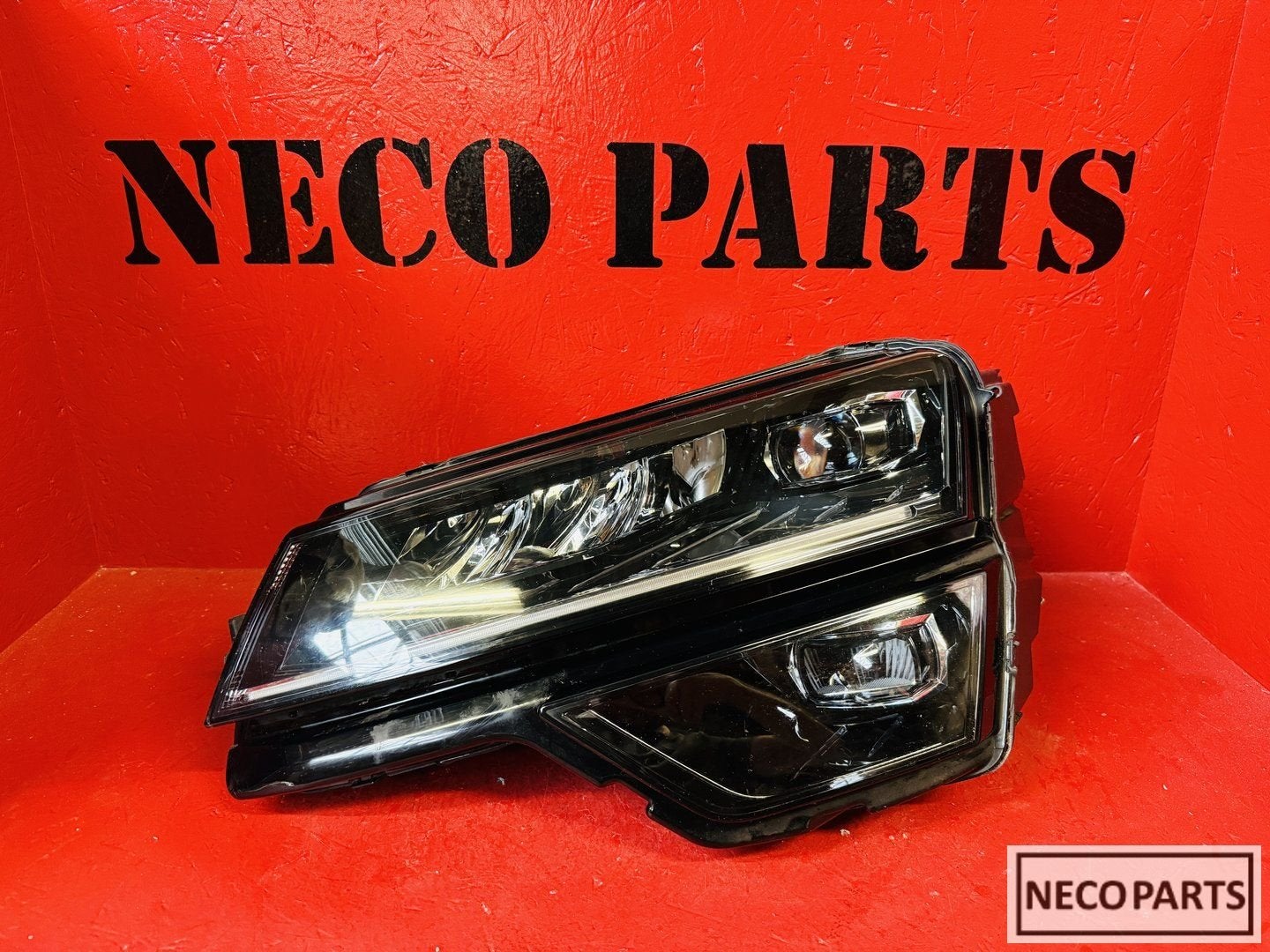 SKODA KAROQ FULL LED KOPLAMP COMPLEET 57B941015F ORIGINEEL, Gebruikt, -, -, Ophalen of Verzenden