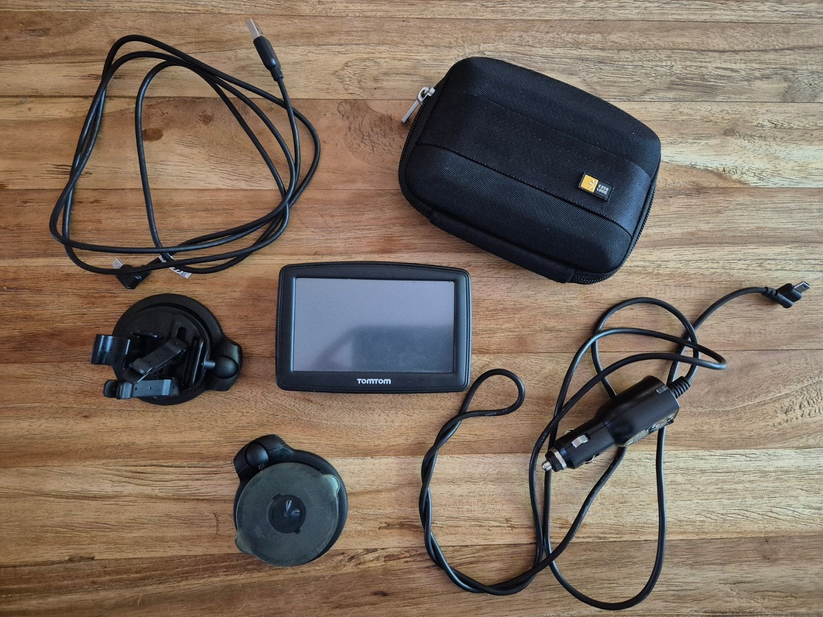 TomTom XL met hoesje, Auto diversen, Ophalen of Verzenden, Gebruikt