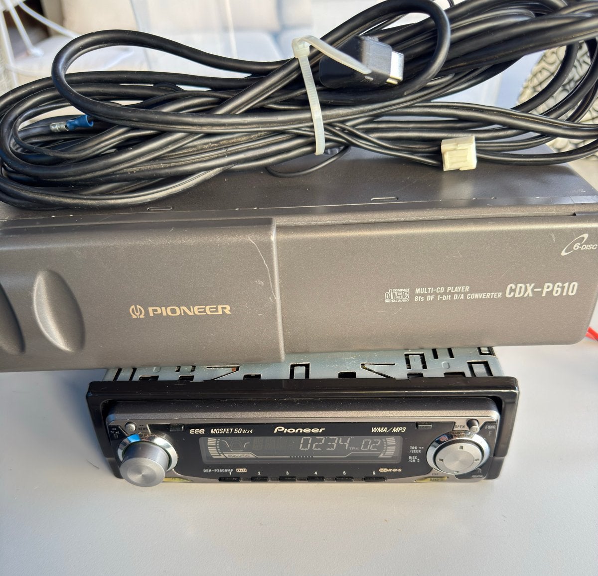Pioneer DEH-P3600MP autoradio met CDX-P610 cd-wisselaar, Auto diversen, Ophalen of Verzenden, Zo goed als nieuw
