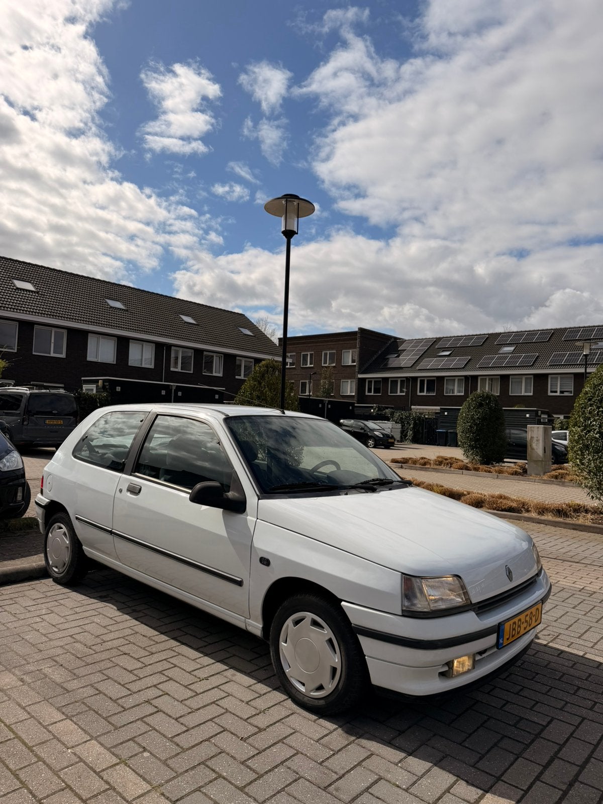 Renault Clio 1.4 RT Phase 1, unieke lage kmstand!, Auto's, Stof, 74 pk, 750 kg, 4 cilinders