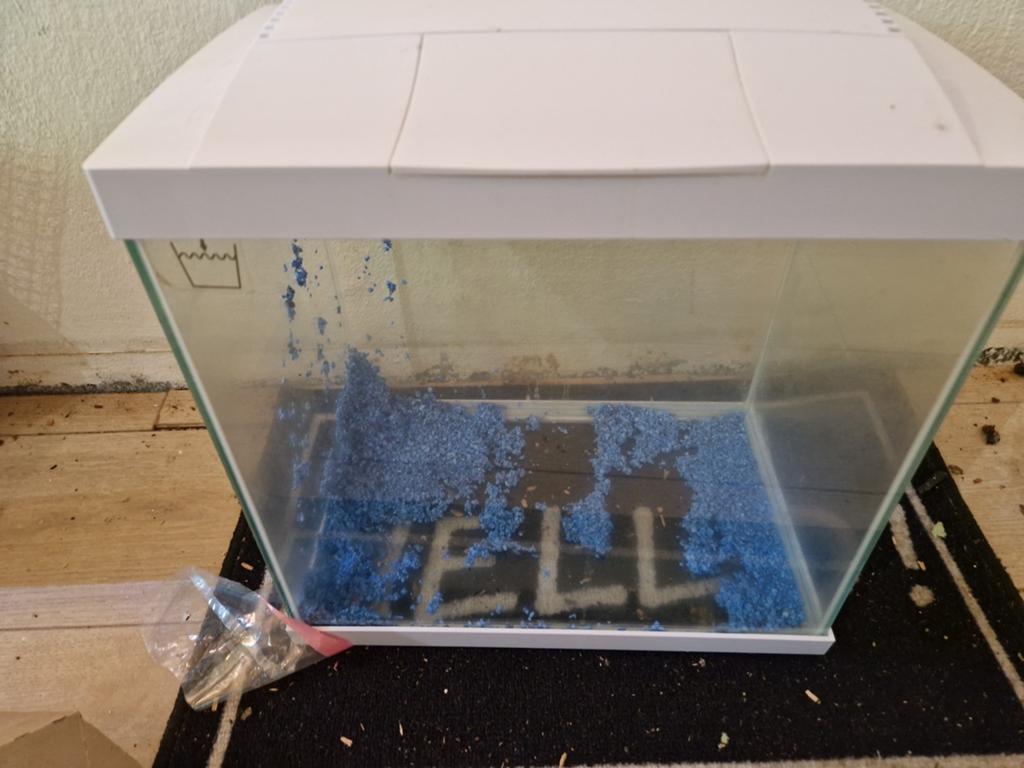 Aquarium met pomp geen licht bij, Dieren en Toebehoren, Vissen | Aquaria en Toebehoren, Ophalen, Zo goed als nieuw, Leeg aquarium