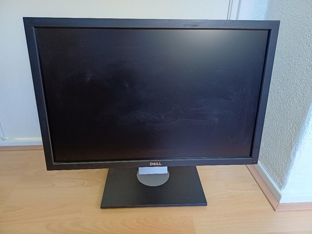Dell U2410f Ultrasharp 24 inch (IPS, 1920x1200), Computers en Software, Monitoren, Gebruikt, IPS, HDMI, Overige resoluties