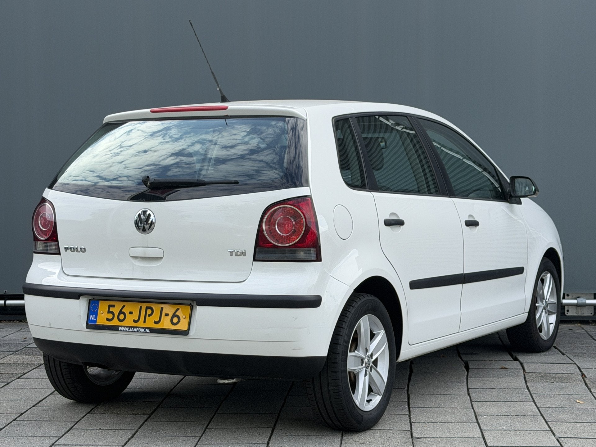 Volkswagen Polo BJR 2009 1.4 TDI 70 PK Trendline 96 DKM! NAP, Auto's, Voorwielaandrijving, Stof, Gebruikt, Zwart