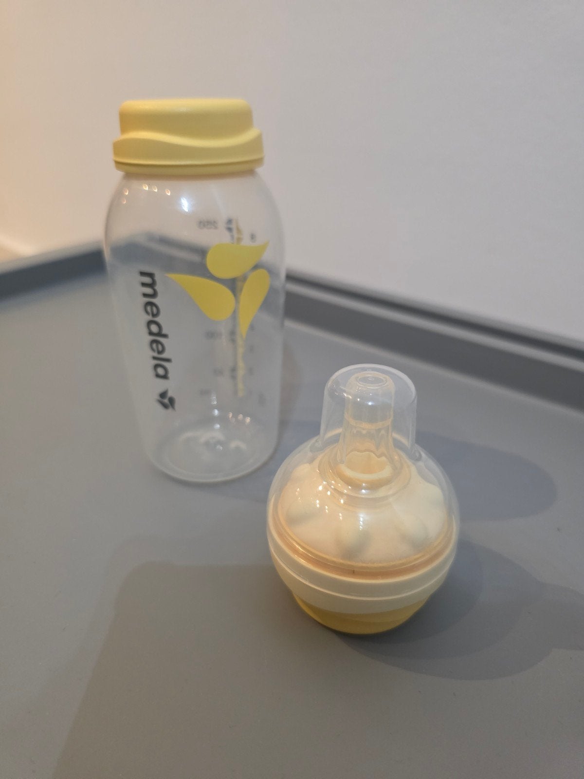 Medela babyfles met Calma speen, Kinderen en Baby's, Ophalen