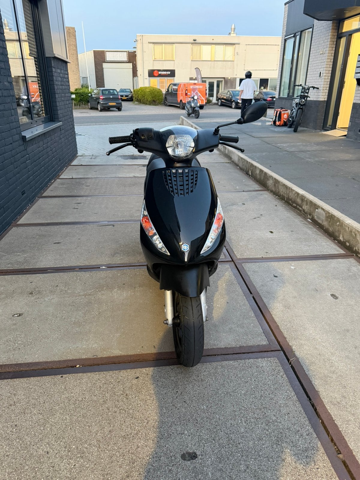 piaggio zip 50cc, Ophalen, Zo goed als nieuw, Benzine, Zip
