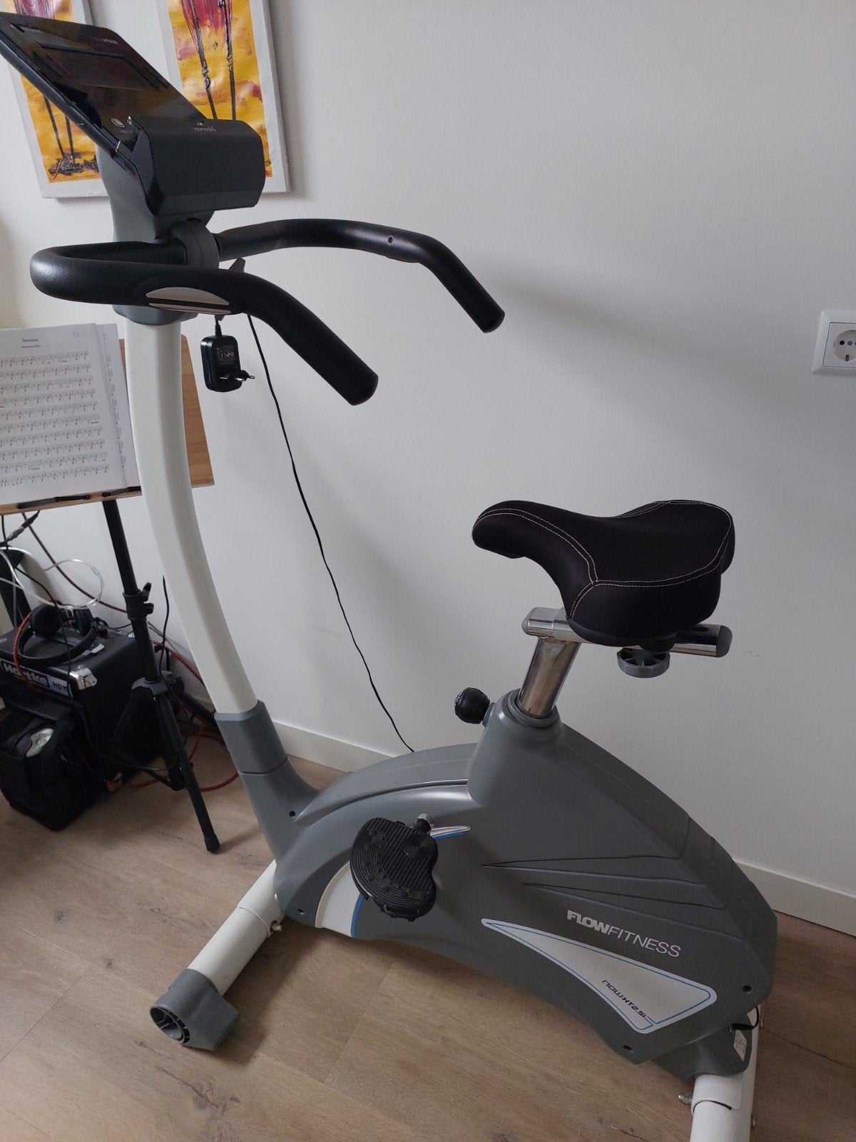 Flow Fitness Hometrainer - NOW HT2.5i - Gebruikt, Ophalen of Verzenden, Loopband