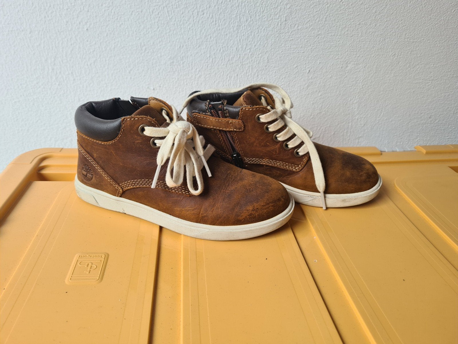 Timberland veterschoen bruin, witte zool - maat 31 - zgan, Timberland, Schoenen, Ophalen of Verzenden, Zo goed als nieuw
