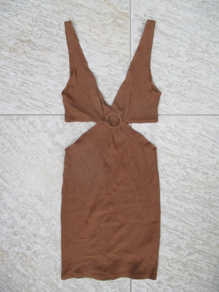 Pull & Bear kort jurkje bruin maat S mini-jurk, Kleding | Dames, Jurken, Bruin, Ophalen of Verzenden, Zo goed als nieuw, Boven de knie
