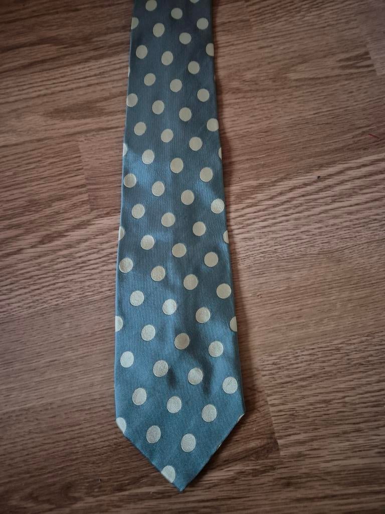 Zijde groen/geel gestippelde Van Gils stropdas ***zgan***, Kleding | Heren, Stropdassen, Zo goed als nieuw, Met patroon, Groen