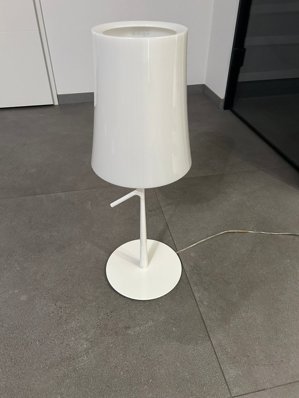 Foscarini Birdie grande tafellamp wit, Huis en Inrichting, Wit, Ophalen, Zo goed als nieuw, Kunststof