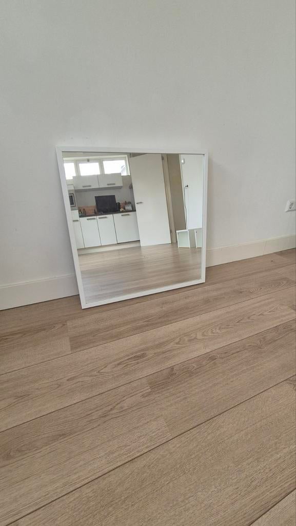 IKEA NISSADAL Spiegel, wit, 65x65 cm, Ophalen, Vierkant, Zo goed als nieuw, Minder dan 100 cm