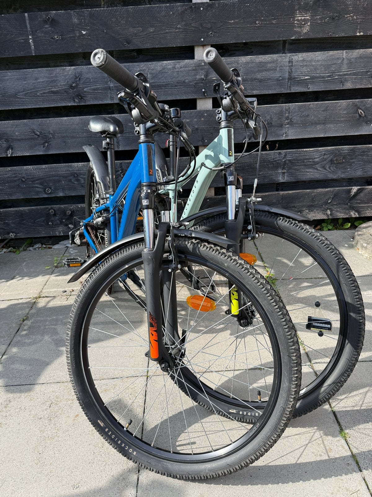 Twee 26 inch Rockriders in zeer goede staat, Fietsen en Brommers, Velgrem, Versnellingen, Zo goed als nieuw, Ophalen