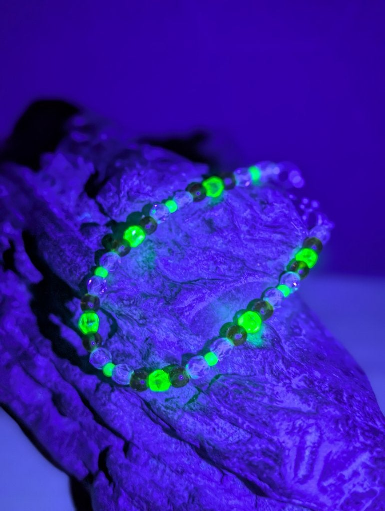 armbandje van uraniumglas, Antiek en Kunst, Ophalen of Verzenden