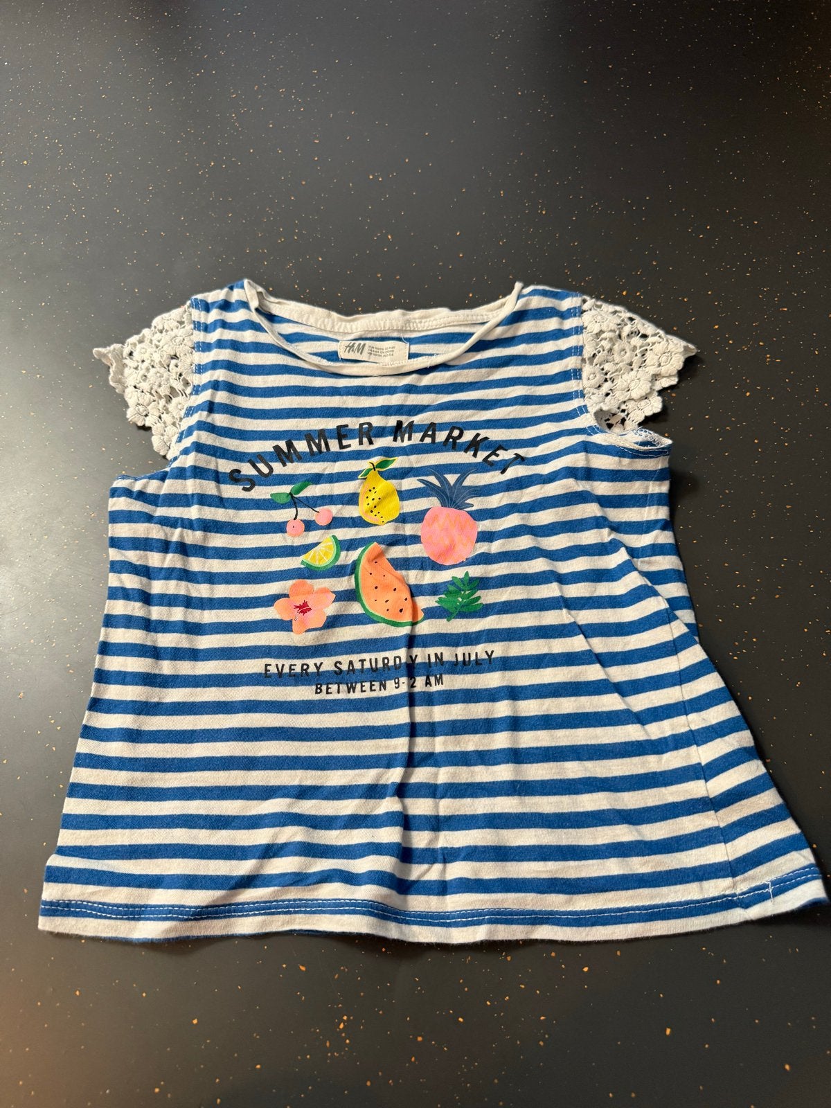 H&M gestreept shirt met fruitprint en kanten mouwtjes, Ophalen of Verzenden, Gebruikt, Meisje, Shirt of Longsleeve