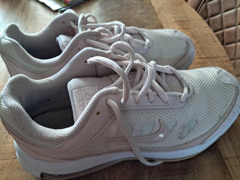 Nike Air mt 40, Ophalen of Verzenden, Zo goed als nieuw, Hardloopschoenen, Nike