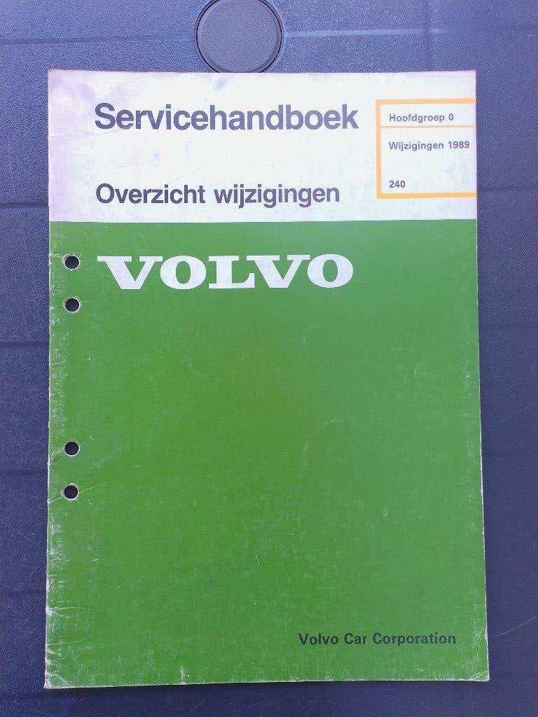 Volvo 240 dealer werkplaatsboek Wijzigingen 1989, Boeken, Auto's | Boeken, Verzenden, Gelezen, Volvo