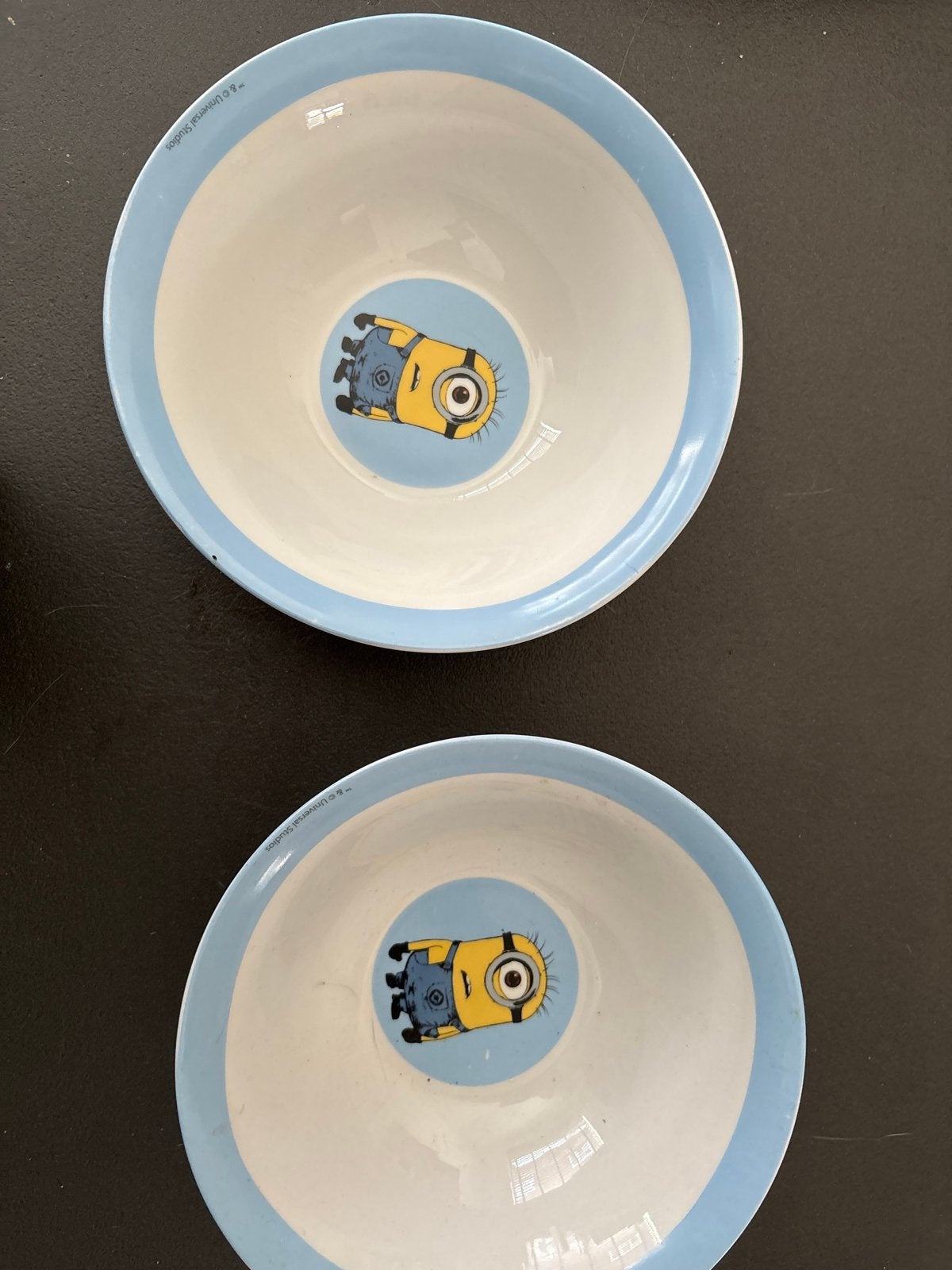 Minions kommen - 2 stuks, Gebruikt, Overige merken, Keramiek, Ophalen of Verzenden