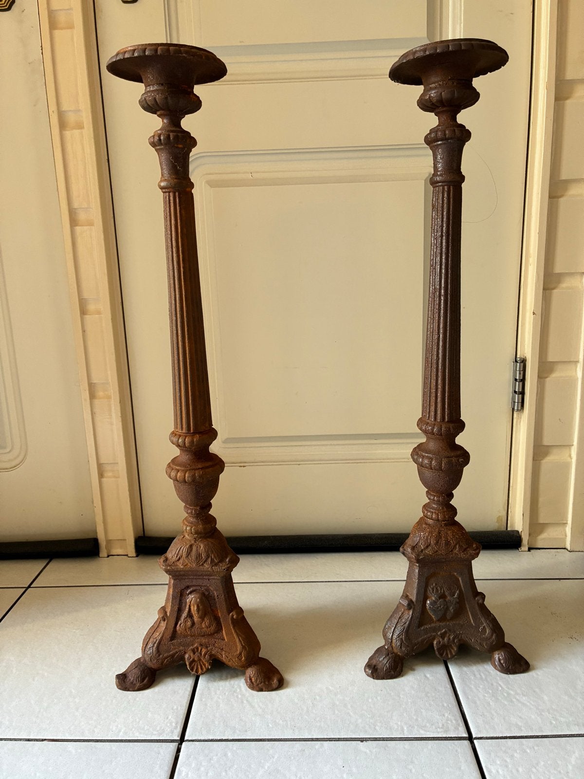 Antieke gietijzeren kandelaars - Set van 2, Antiek en Kunst, Ophalen, Overige materialen
