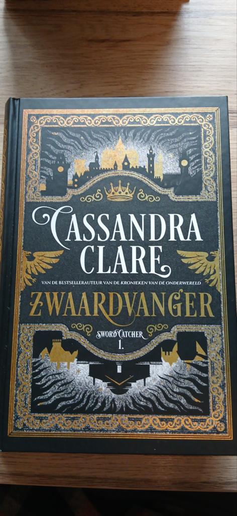 Cassandra Clare - Zwaardvanger, Ophalen of Verzenden, Zo goed als nieuw, Cassandra Clare