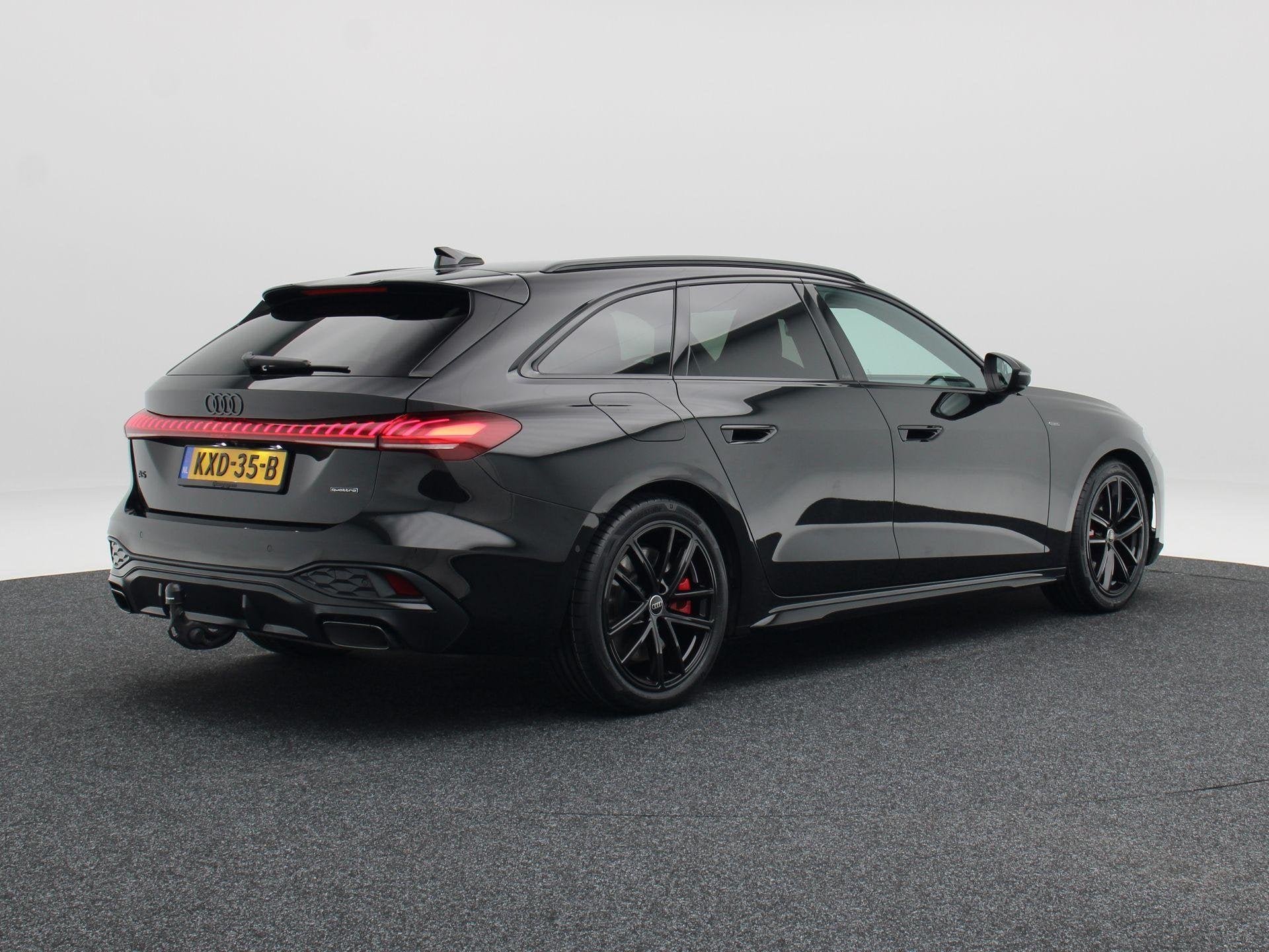 Audi A5 Avant 2.0 e-hybrid 367 Pk quattro S Edition Competit, Auto's, Automaat, Dealer onderhouden, Gebruikt, 4 cilinders