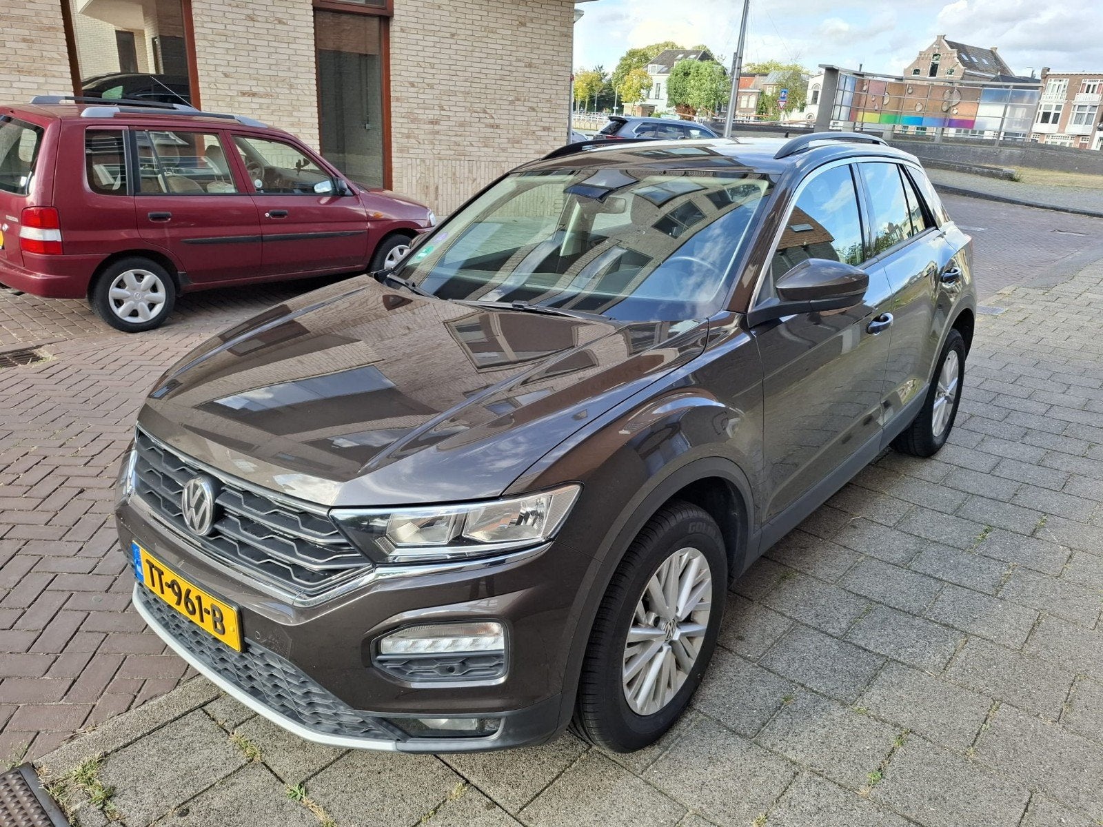 Volkswagen T-Roc 1.5 TSI 150pk 2018 Bruin, Voorwielaandrijving, Stof, 1498 cc, Zwart